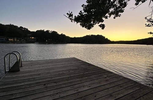 Bella Vista House | Double Down: Spacious Lakefront Retreat with Stunning Views & Hot Tub