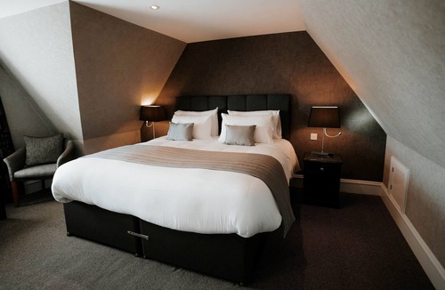 Ellon Hotel | Double Ensuite at New Inn Hotel
