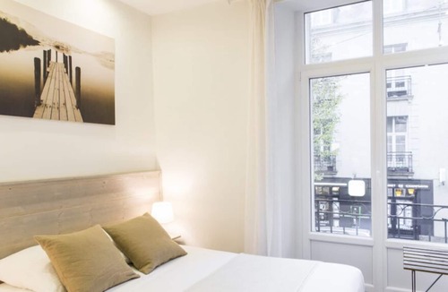Dobree-Bon Port Apartment | Double gîte urbain pour 10 personnes