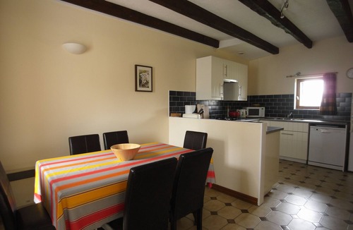 Les Champs-Geraux House | Double or Twin-Standard-Private Bathroom-Courtyard view