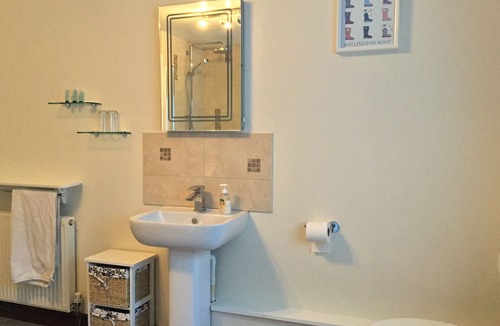 Kenn Other | Double or Twin-Private Bathroom