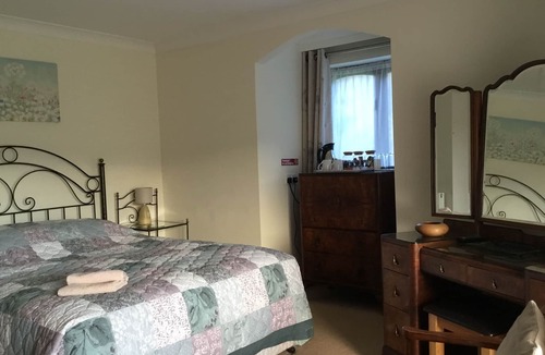 Kenn Other | Double or Twin-Private Bathroom