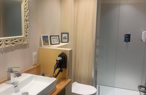 Gemil Bed & Breakfast | Double or twin room with balcony