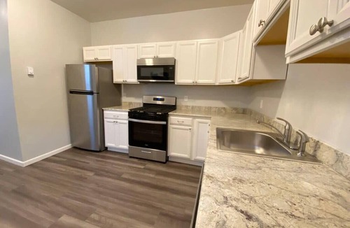 Oneonta Apartment | Double Play Apt 2 - All Star Baseball Rentals