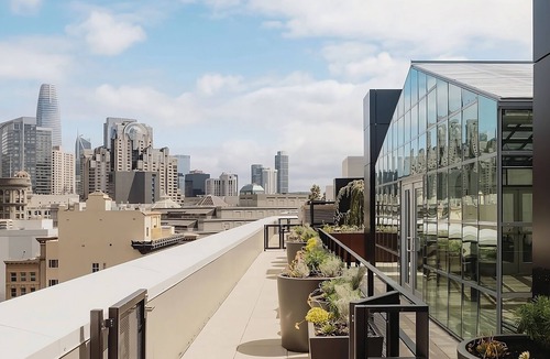 Tenderloin House | Double Queen at The LINE San Francisco