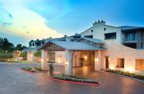 Lakeway Hotel | Double Queen Lakeview at Lakeway Resort & Spa, Outdoor Pool!