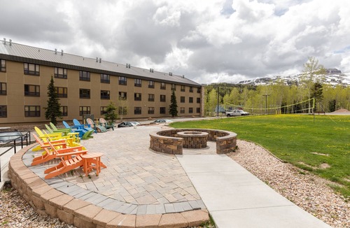 Brian Head Condo | Double Queen Suite - Five Guests - Secluded Views
