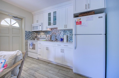 Bay Esplanade Condo | Double Queen Suite with private bath