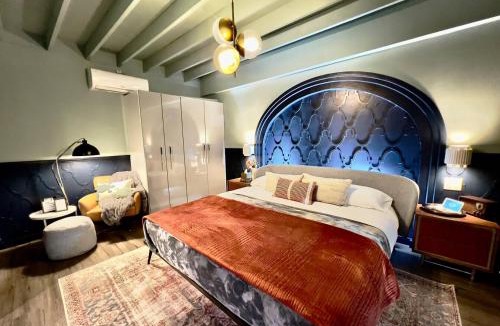 Wilton Manors Hotel | Double Rainbow Suites 24th