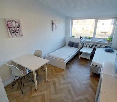 Norresundby Apartment | Double room 1 with Free Parking