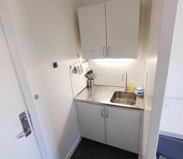 Norresundby Apartment | Double room 4 with Free Parking