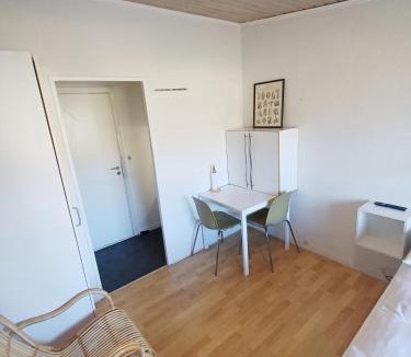 Norresundby Apartment | Double room 5 with Free Parking