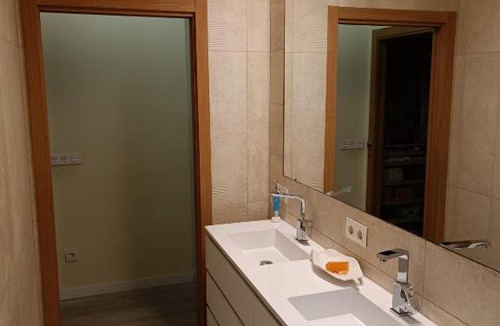 Andorra la Vella House | Double room, city view Andorra la vella