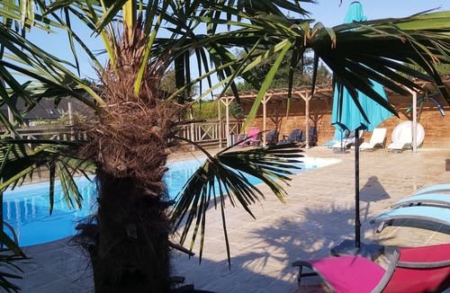 Calorguen Cottage | Double room-Comfort-Wet room-Garden view