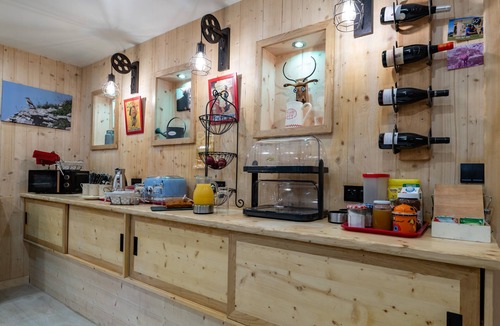 Vassieux-en-Vercors Apartment | Double Room with Half Board, Shared Bathroom