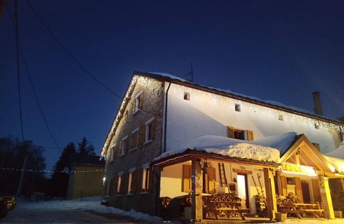 Vassieux-en-Vercors Apartment | Double Room with Half Board, Shared Bathroom