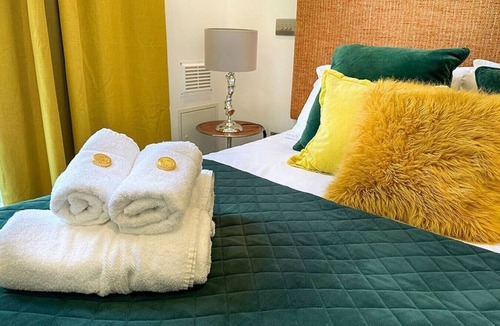 Penarth Hotel | Double Room Courtyard Penarth