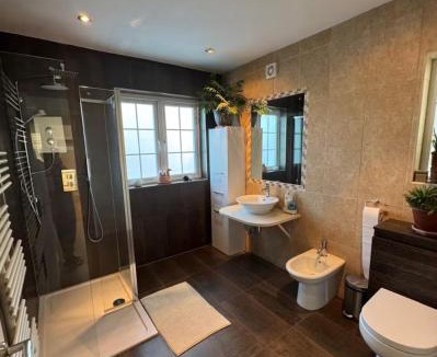 Harrow House | Double Room in Harrow