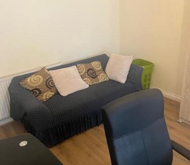 Wolverhampton House | double room in wolverhampton