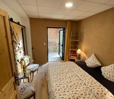 Beaugies-sous-Bois Bed & Breakfast | Double room on farm (La ferme du Tao)
