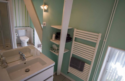 Saint-Affrique House | Double room-Premium-Ensuite with Shower-2