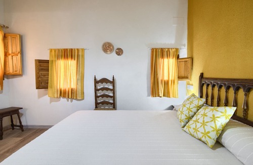 Ejulve House | Double room-Private Bathroom-Mountain view-Amarilla