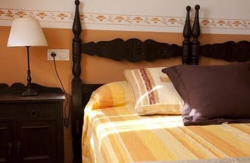 Ejulve House | Double room-Private Bathroom-Mountain view-Amarilla