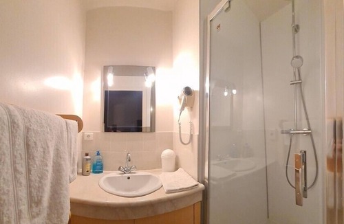 Remoncourt House | Double Room Queen Size with Garden View