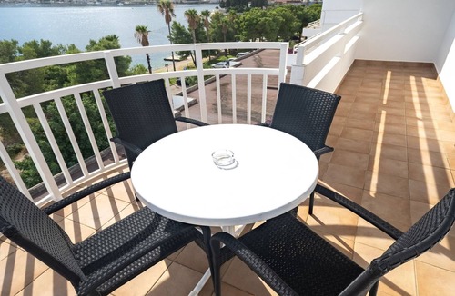 Cove Rogacic Apartment | Double Room Sea View 6