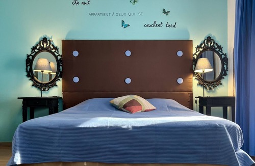 Theoule-Superieur Hotel | Double room-Standard-Ensuite-Pool view