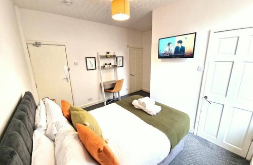 Burnley House | Double room Standard Ensuite