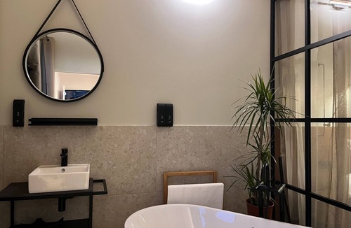 Villers-Cotterets Apartment | Double room with bathroom