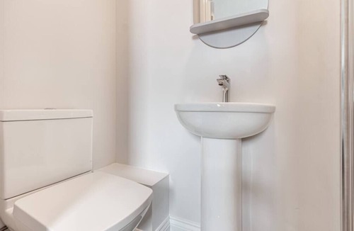 Grimley Apartment | Double Room with En-suite