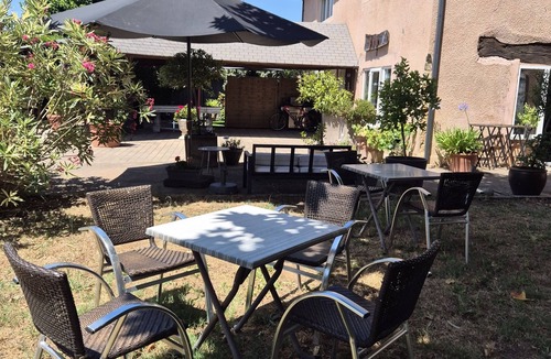 Crest Apartment | Double room with kitchen