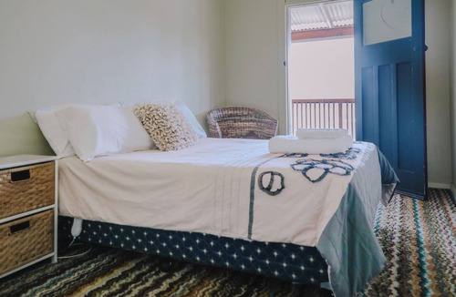 Capertee Hotel | Double Room With Shared Bathroom