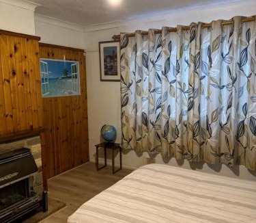 Feltham North House | Double Rooms