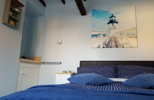 Chawton Ski Chalet | Double Sailor's Suite