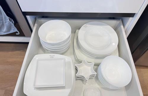 Flemington House | Double storey, Walk to Showground