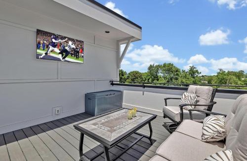 Berry Hill House | Double Treble - 2 Townhomes - Private Rooftops