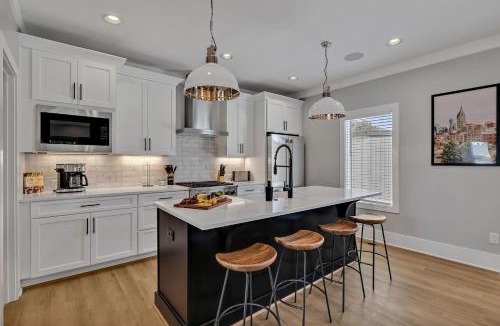 Berry Hill House | Double Treble - 2 Townhomes - Private Rooftops