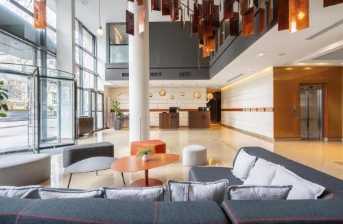 Republique–Point-du-Jour Hotel | DoubleTree by Hilton Paris Boulogne