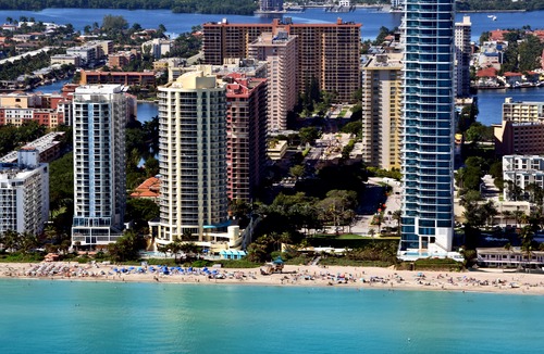 Sunny Isles Beach Hotel | DoubleTree by Hilton Ocean Point Resort - North Miami Beach