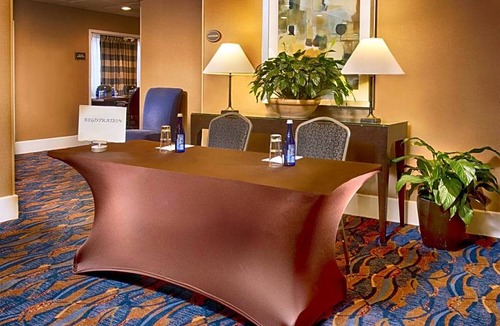 Norwalk Hotel | DoubleTree by Hilton Norwalk