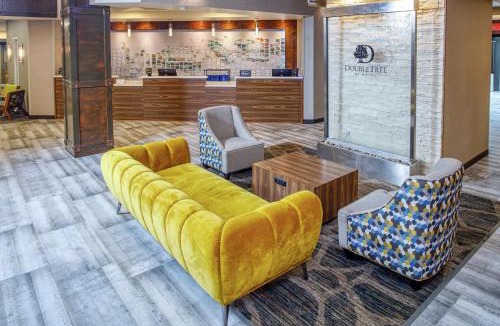 Appleton Hotel | DoubleTree by Hilton Appleton, WI