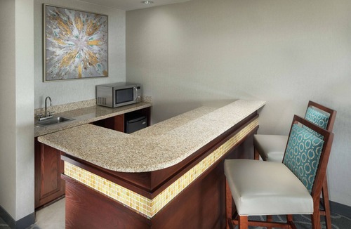 Asheville Hotel | DoubleTree by Hilton Asheville - Biltmore