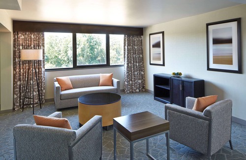 North Brookhaven Hotel | DoubleTree by Hilton Atlanta Perimeter Dunwoody