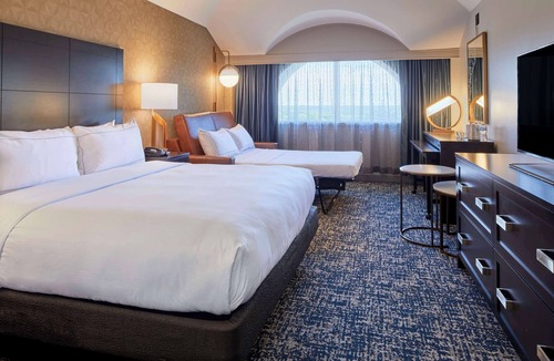 Roswell Hotel | DoubleTree by Hilton Atlanta - Roswell