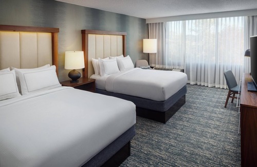 Andover Hotel | DoubleTree by Hilton Boston - Andover