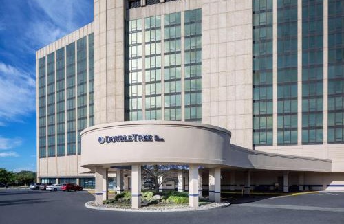 Cherry Hill Hotel | DoubleTree by Hilton Cherry Hill Philadelphia