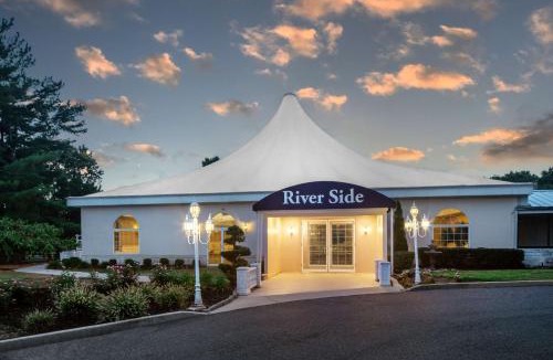 Cherry Hill Hotel | DoubleTree by Hilton Cherry Hill Philadelphia